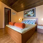 Plemmy Apartament Jadranovo
