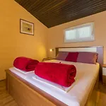 Plemmy Apartament Jadranovo