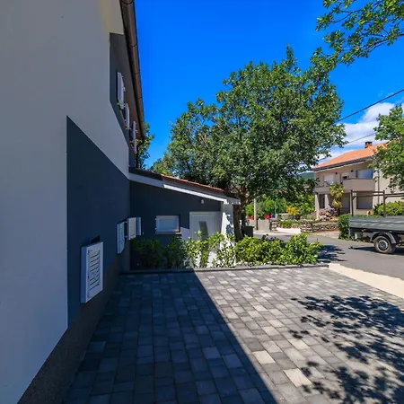 Plemmy Apartmán Jadranovo