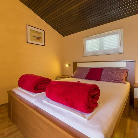 Plemmy Apartment Jadranovo